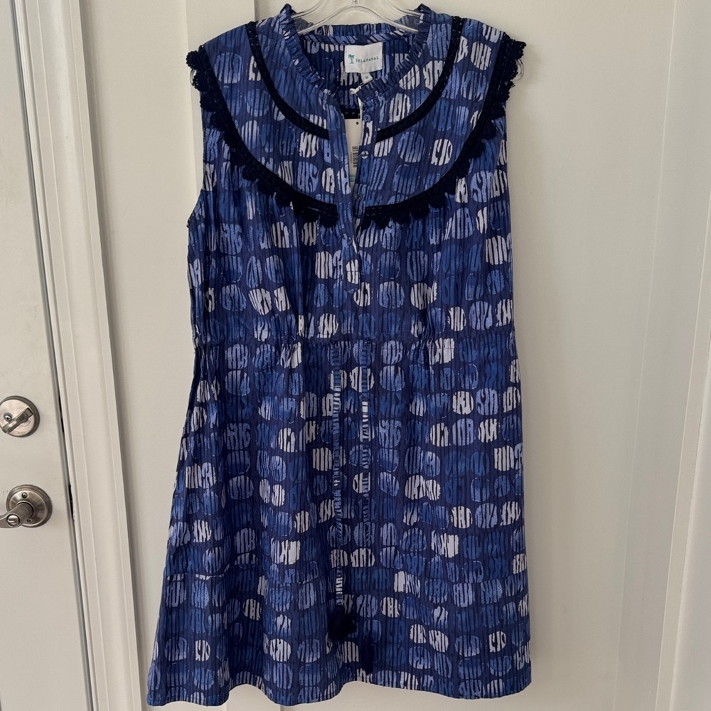 Tuckernuck Navy and White Printed Sleeveless Dress with Ruffle Collar